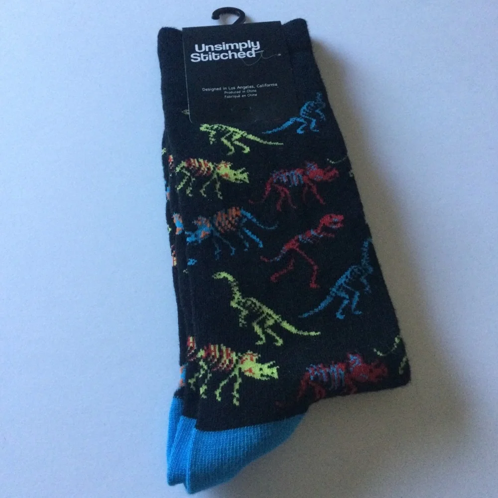 UNSIMPLY STITCHED MENS COMBD COTTON SOCKS NEON DINOSAUR NAVY BLUE MULTI OS NWT